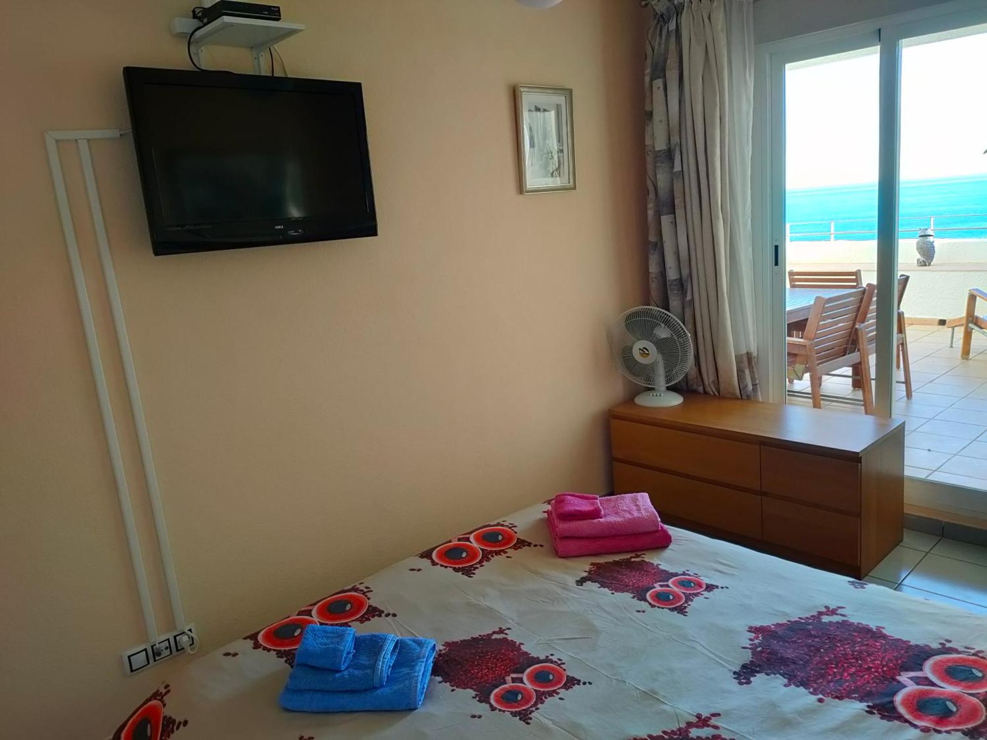 Piso En La Primera Linea Del Mar Con 2 Dormitorios Benidorm Esterno foto