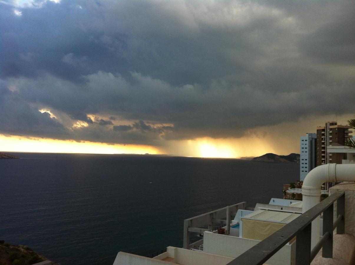 Piso En La Primera Linea Del Mar Con 2 Dormitorios Benidorm Esterno foto